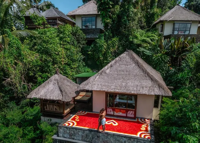 Resort Hanging Gardens Of Bali 5*